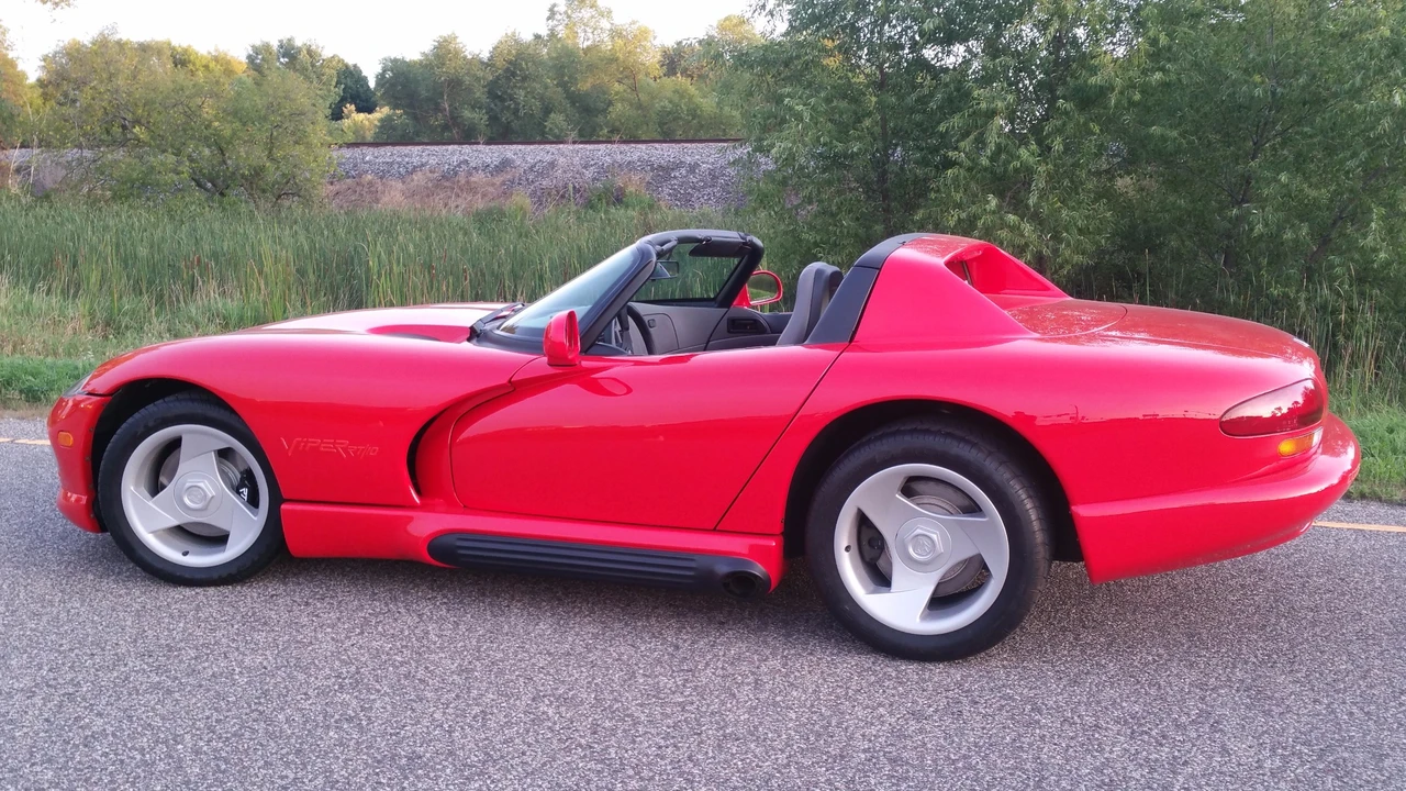 1994 Dodge Viper 1st Gen - Image 17 of 31
