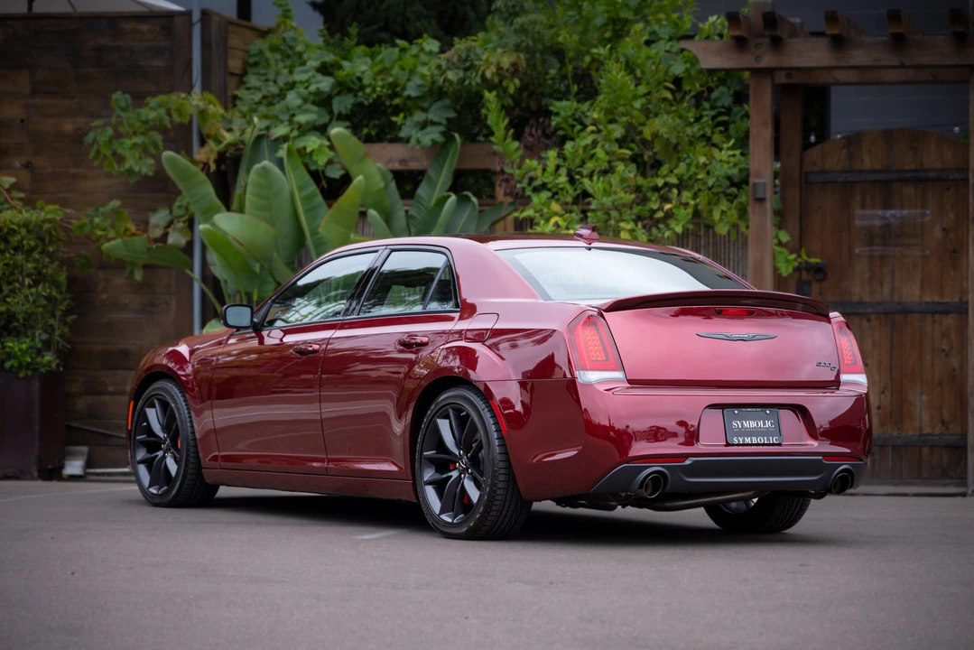 2023 Chrysler 300 (2005-2023) - Image 27 of 31