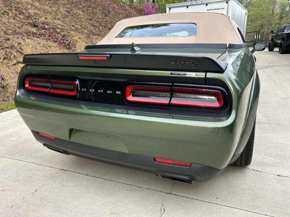 2023 Dodge Challenger SRT Hellcat 3rd Gen - Image 17 of 31