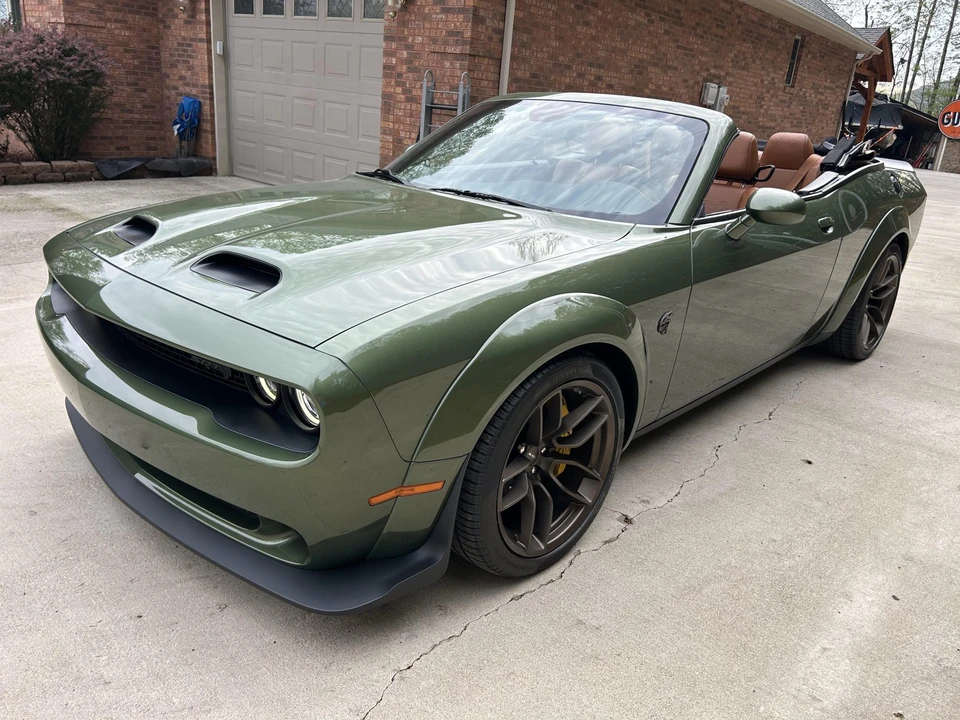 2023 Dodge Challenger SRT Hellcat 3rd Gen - Image 2 of 31