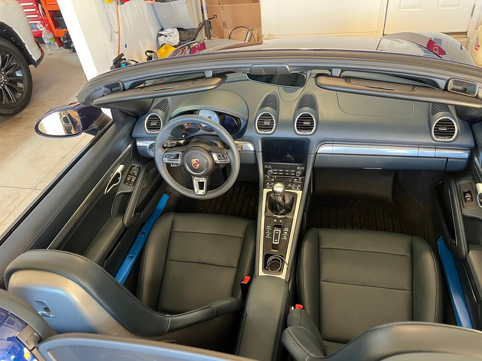 2024 Porsche 718 Boxster S - Image 4 of 9