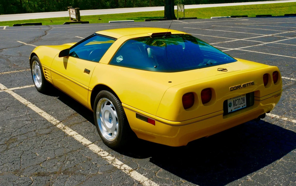 1991 Chevrolet Corvette C4 ZR1 - Image 13 of 31