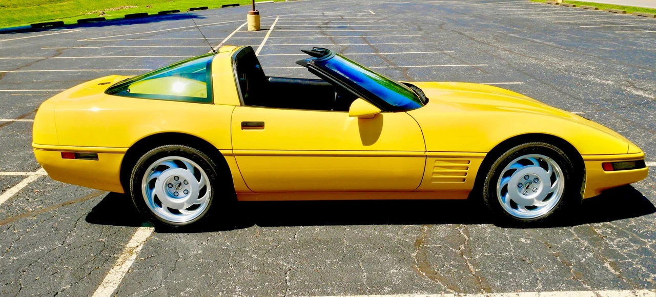 1991 Chevrolet Corvette C4 ZR1 - Image 21 of 31