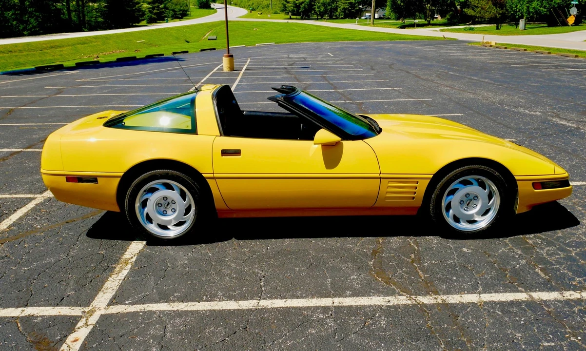 1991 Chevrolet Corvette C4 ZR1 - Image 20 of 31