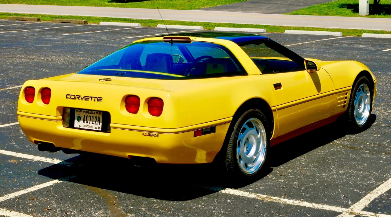 1991 Chevrolet Corvette C4 ZR1 - Image 19 of 31