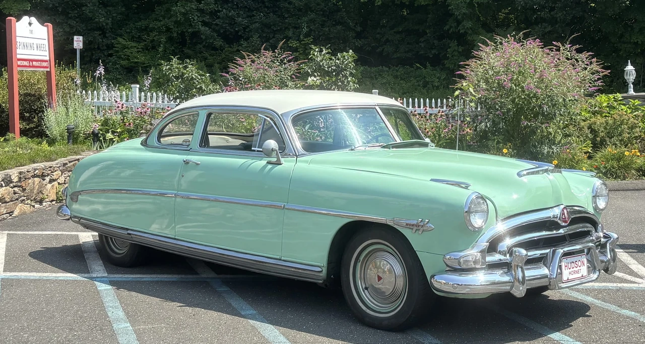 1953 Hudson Hornet - Image 2 of 31
