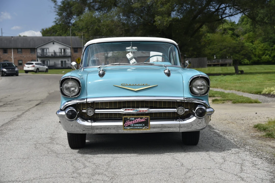 1957 Chevrolet Tri-Five Bel Air 2-Door Hardtop & Coupe - Image 3 of 31