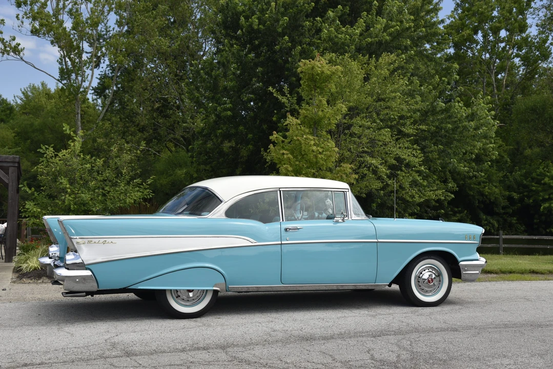 1957 Chevrolet Tri-Five Bel Air 2-Door Hardtop & Coupe - Image 24 of 31