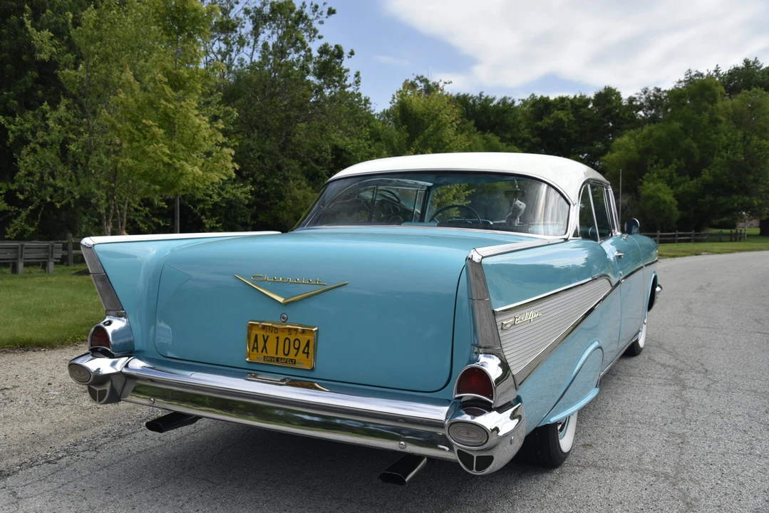 1957 Chevrolet Tri-Five Bel Air 2-Door Hardtop & Coupe - Image 20 of 31
