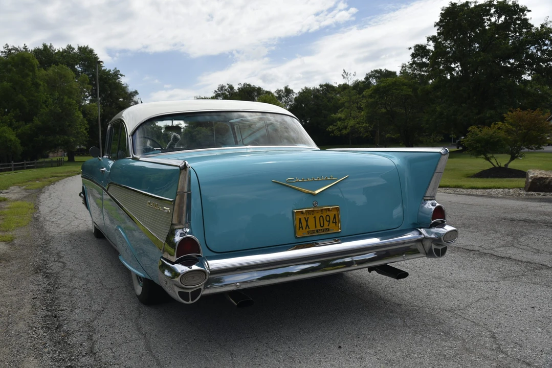 1957 Chevrolet Tri-Five Bel Air 2-Door Hardtop & Coupe - Image 15 of 31