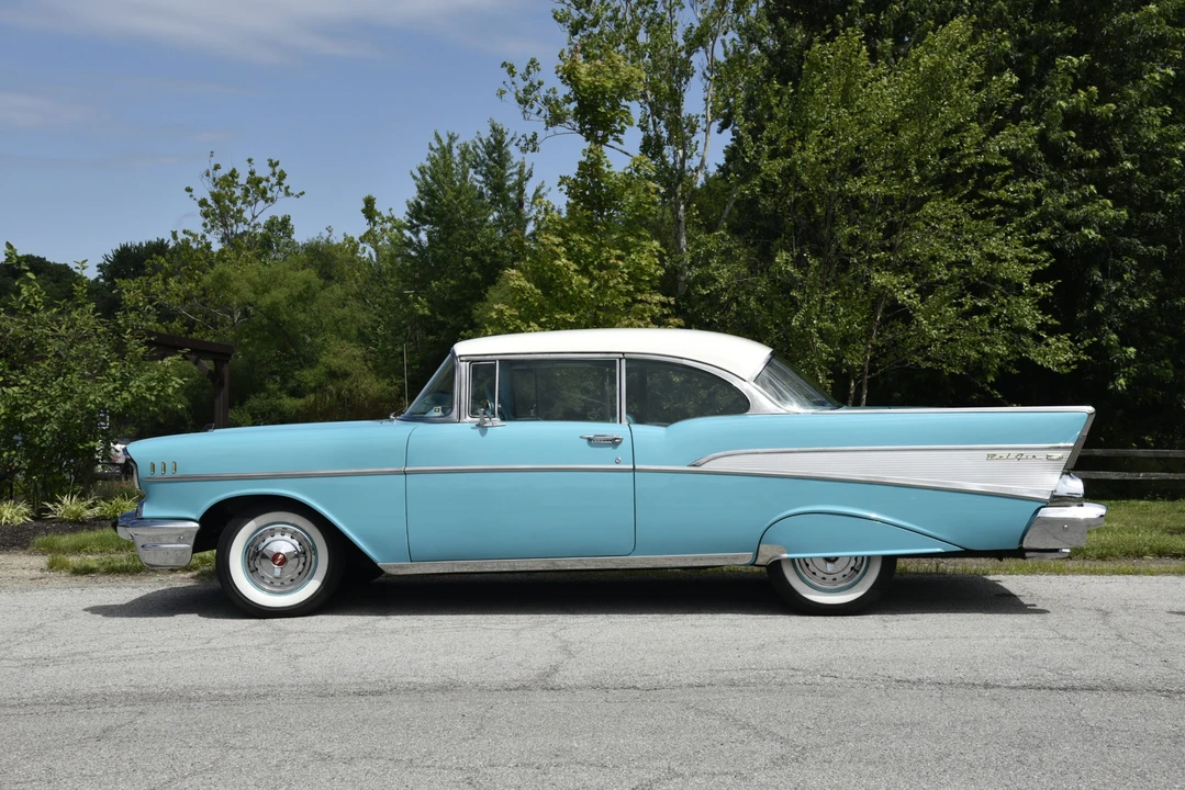 1957 Chevrolet Tri-Five Bel Air 2-Door Hardtop & Coupe - Image 9 of 31
