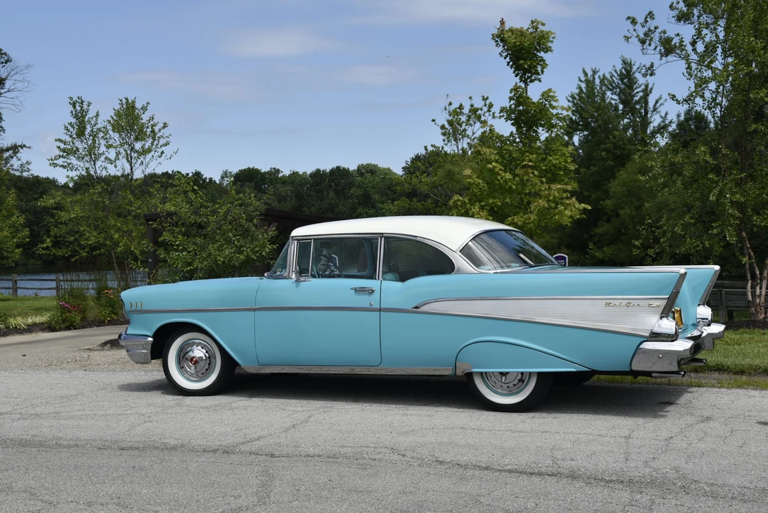 1957 Chevrolet Tri-Five Bel Air 2-Door Hardtop & Coupe - Image 12 of 31