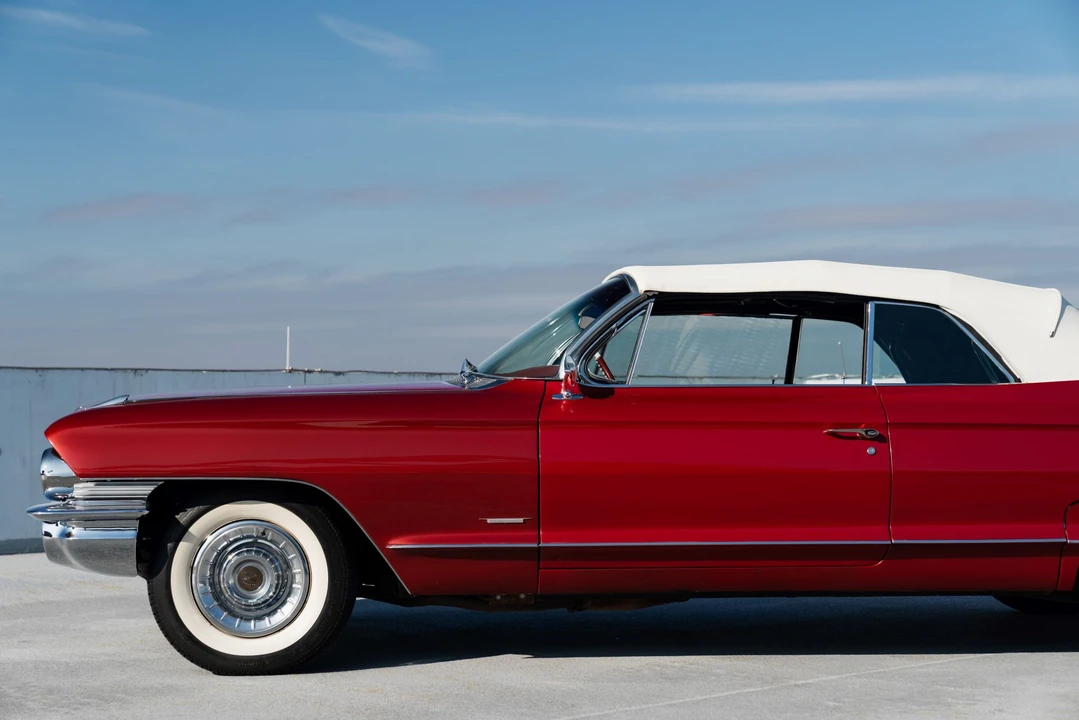1961 Cadillac Series 62 6th Gen - Image 16 of 31