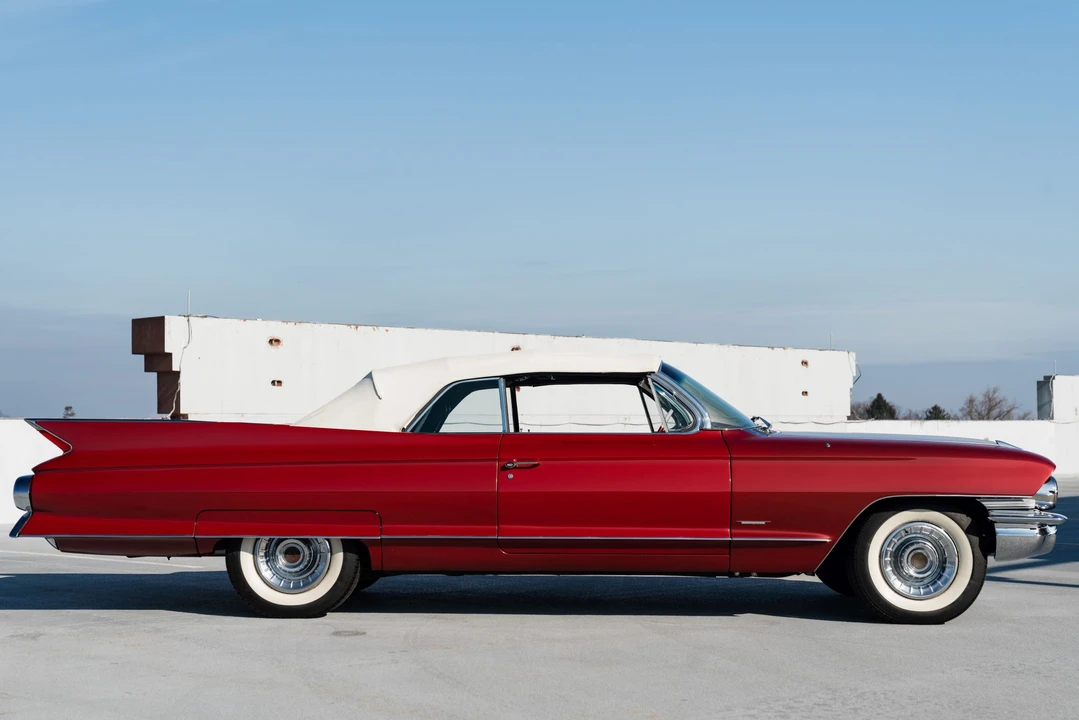 1961 Cadillac Series 62 6th Gen - Image 14 of 31