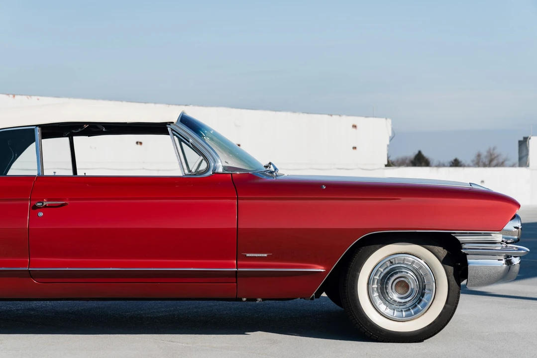 1961 Cadillac Series 62 6th Gen - Image 19 of 31