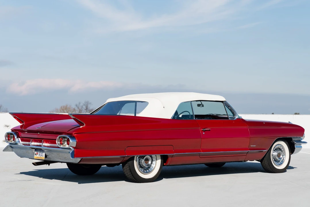 1961 Cadillac Series 62 6th Gen - Image 13 of 31