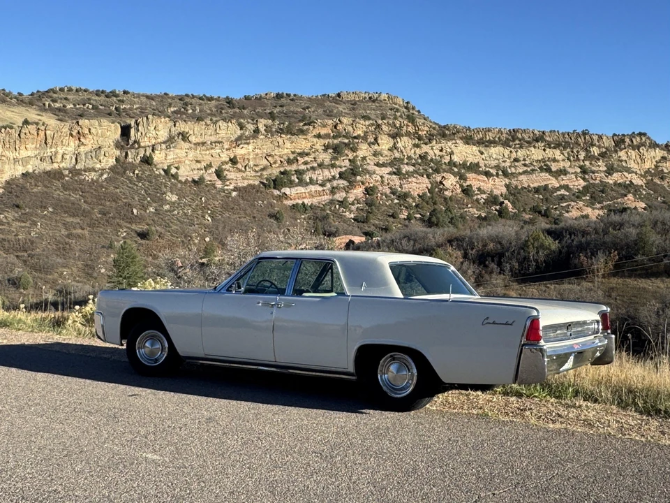 1962 Lincoln Continental 4th Gen - Image 12 of 31
