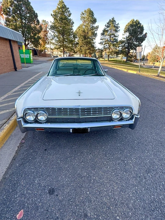 1962 Lincoln Continental 4th Gen - Image 4 of 31