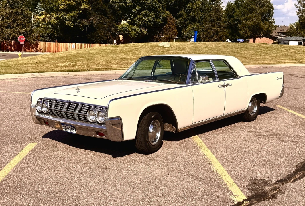 1962 Lincoln Continental 4th Gen - Image 16 of 31