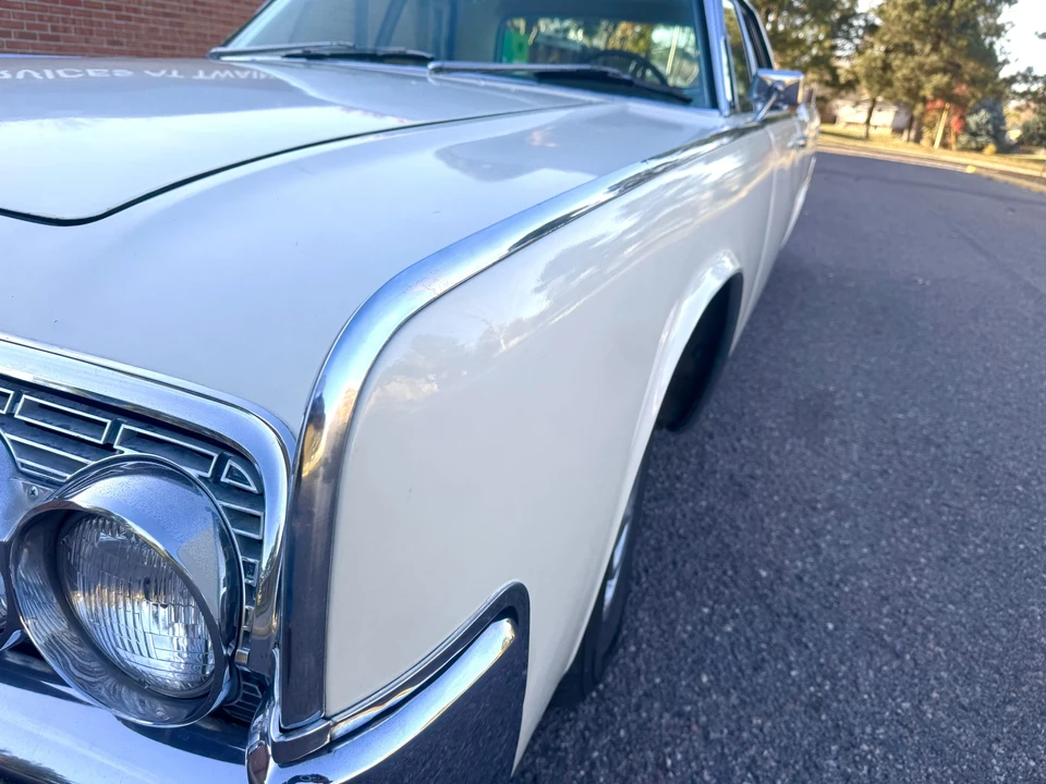 1962 Lincoln Continental 4th Gen - Image 24 of 31