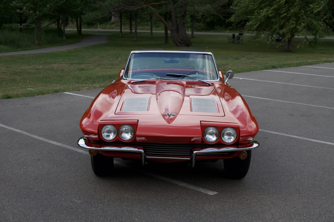 1963 Chevrolet Corvette C2 - Image 18 of 31