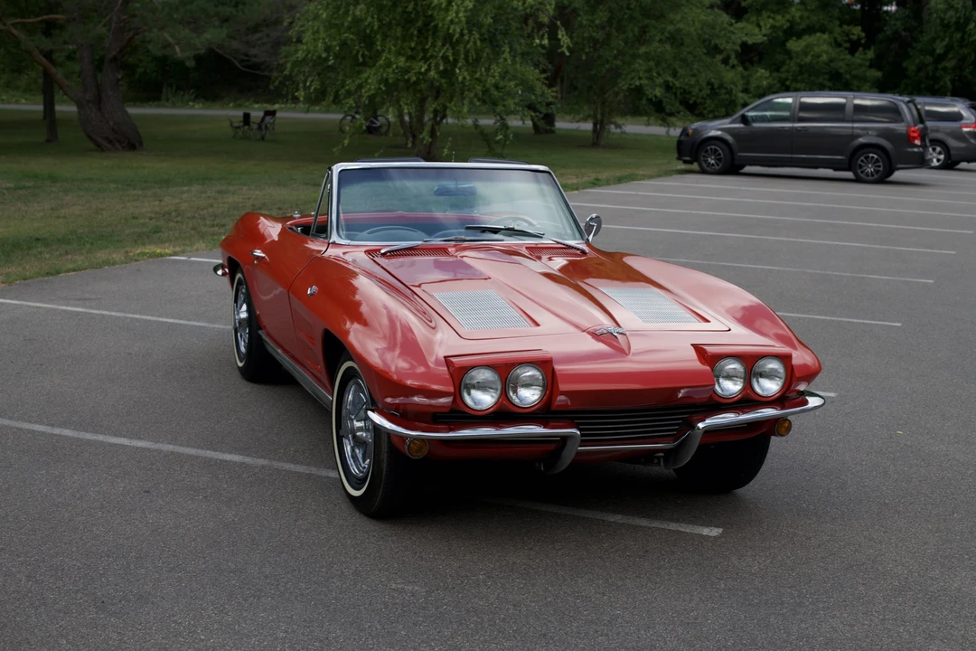 1963 Chevrolet Corvette C2 - Image 20 of 31