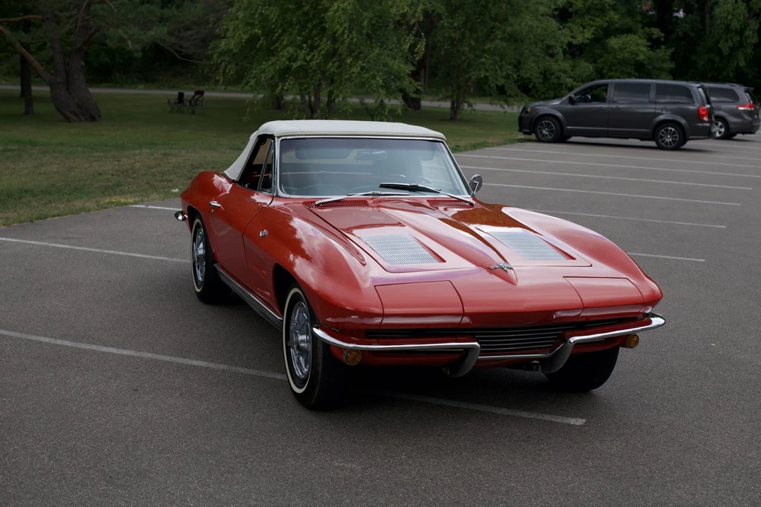 1963 Chevrolet Corvette C2 - Image 26 of 31