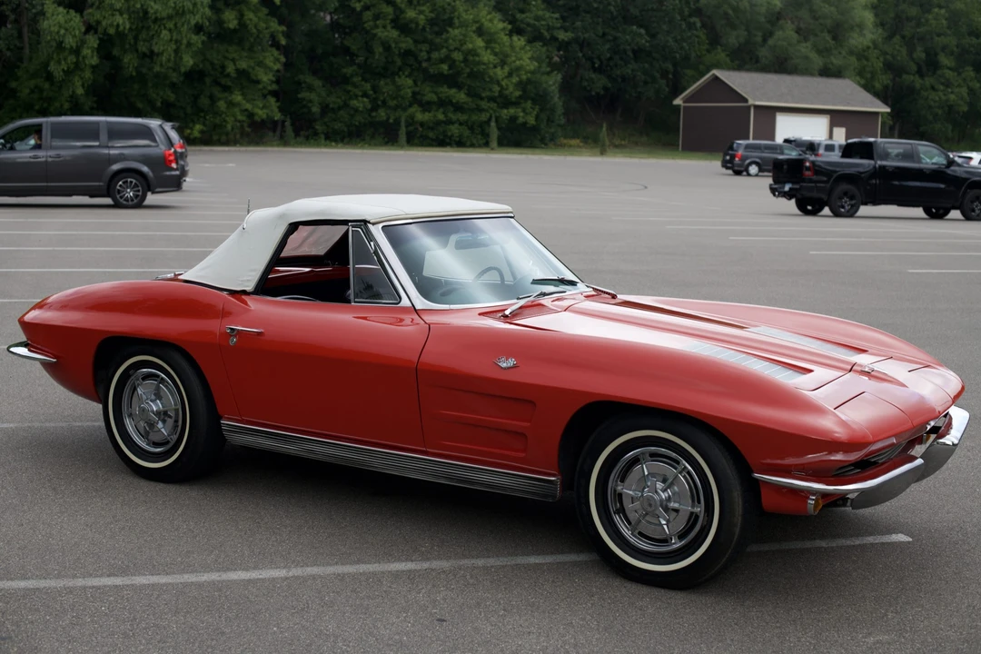 1963 Chevrolet Corvette C2 - Image 27 of 31