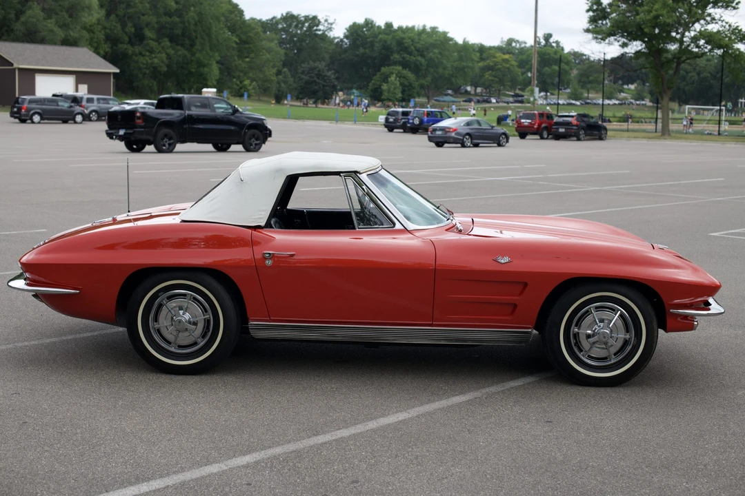 1963 Chevrolet Corvette C2 - Image 28 of 31