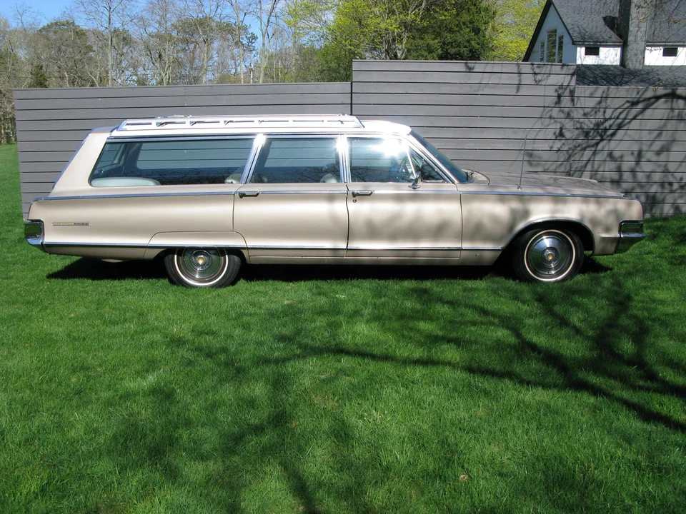 1965 Chrysler New Yorker - Image 9 of 31