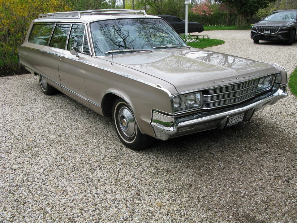 1965 Chrysler New Yorker - Image 10 of 31