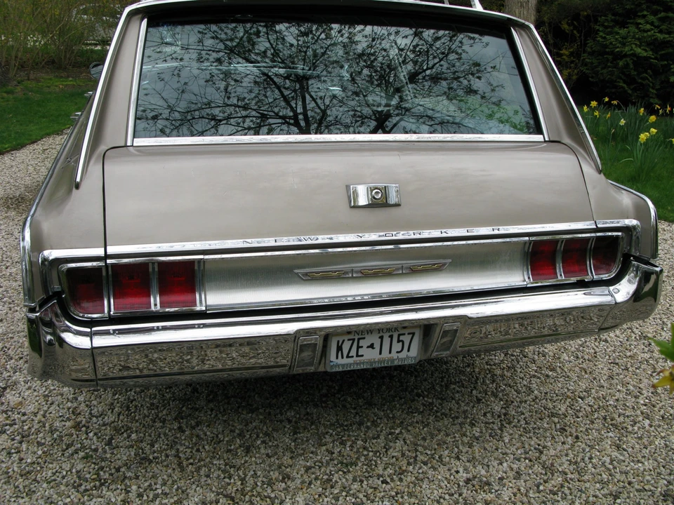 1965 Chrysler New Yorker - Image 19 of 31