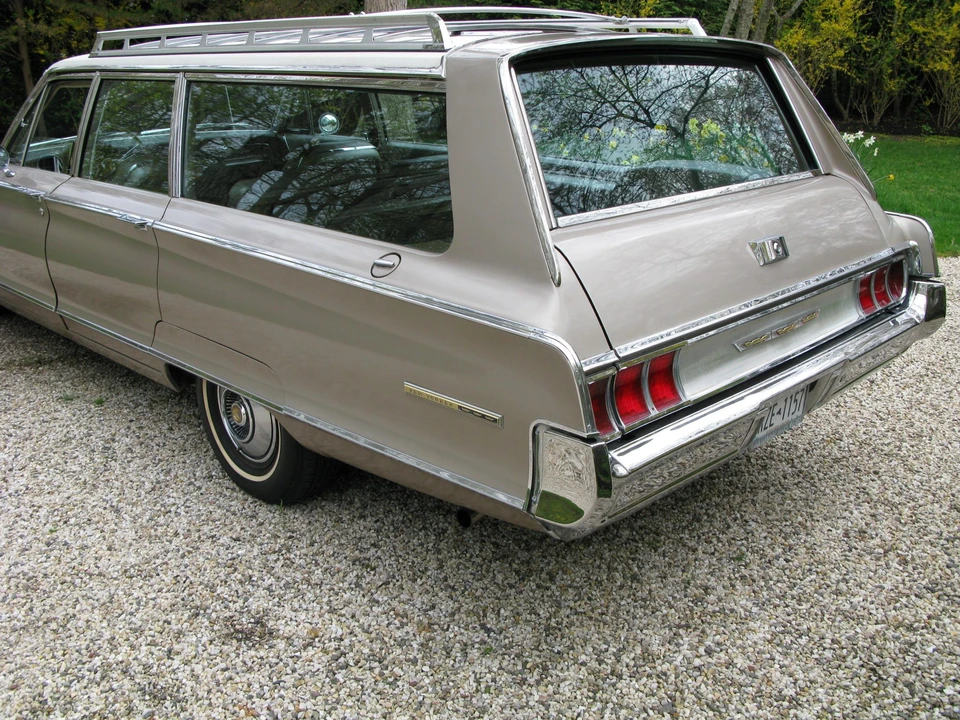 1965 Chrysler New Yorker - Image 18 of 31