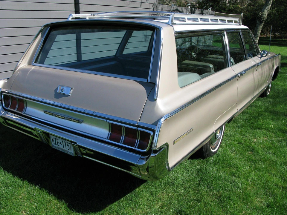 1965 Chrysler New Yorker - Image 8 of 31