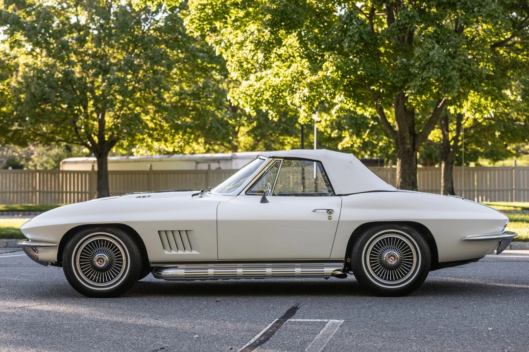 1967 Chevrolet Corvette C2 - Image 16 of 31