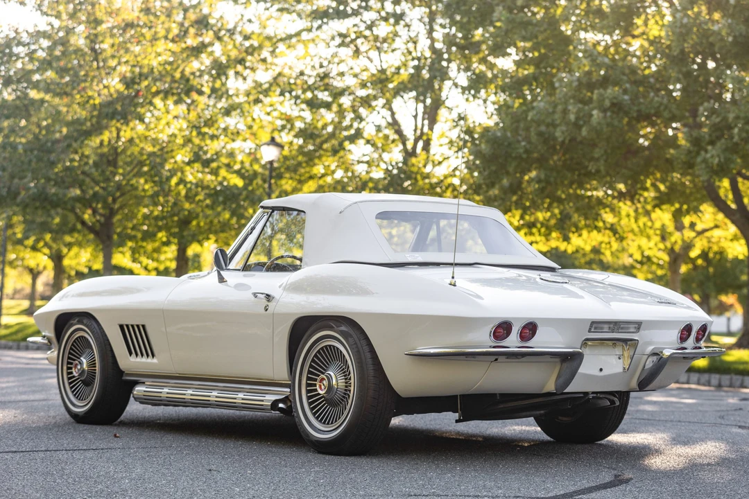 1967 Chevrolet Corvette C2 - Image 15 of 31