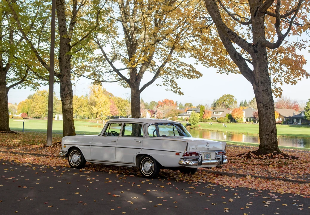 1968 Mercedes-Benz W111 Sedan - Image 16 of 31