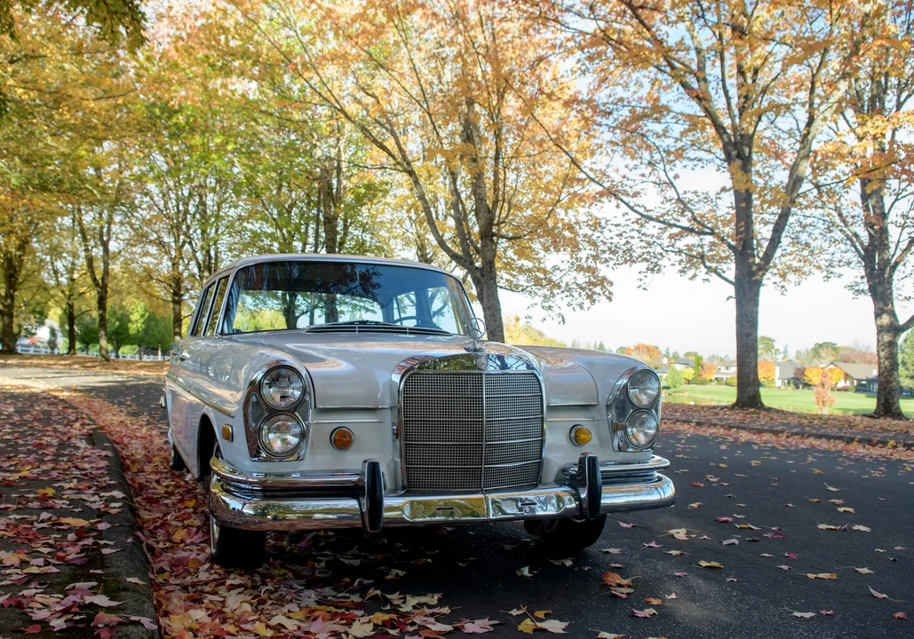 1968 Mercedes-Benz W111 Sedan - Image 5 of 31