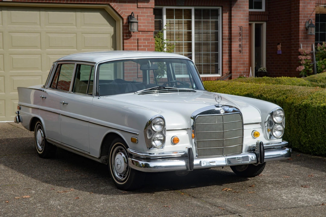 1968 Mercedes-Benz W111 Sedan - Image 22 of 31