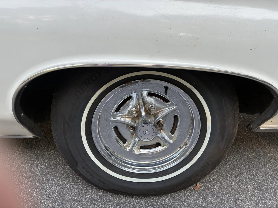 1975 Buick LeSabre - Image 21 of 31