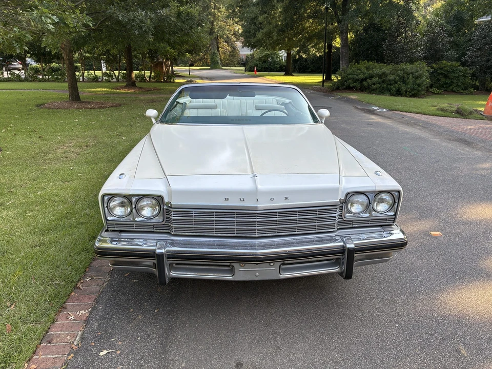 1975 Buick LeSabre - Image 4 of 31
