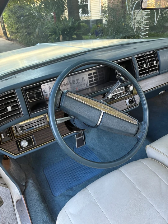 1975 Buick LeSabre - Image 29 of 31