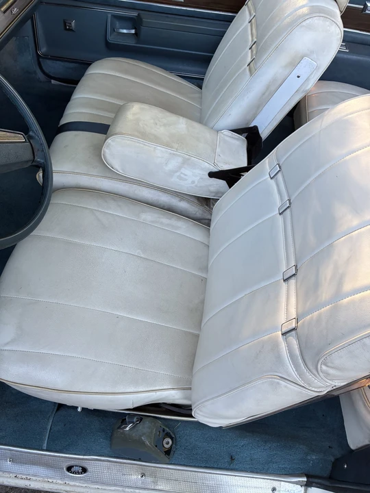 1975 Buick LeSabre - Image 23 of 31