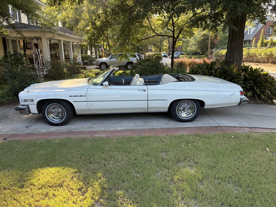 1975 Buick LeSabre - Image 15 of 31