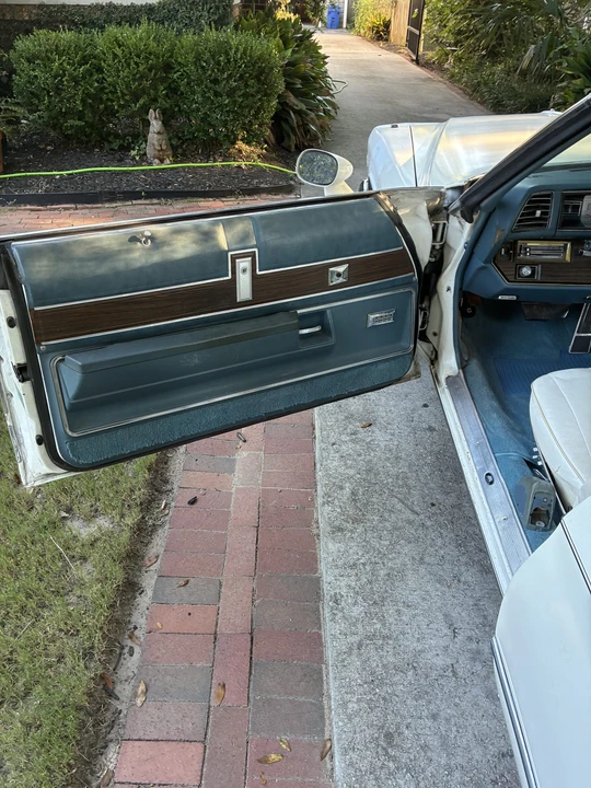1975 Buick LeSabre - Image 24 of 31