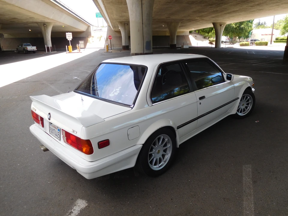 1985 BMW E30 3 Series - Image 11 of 31