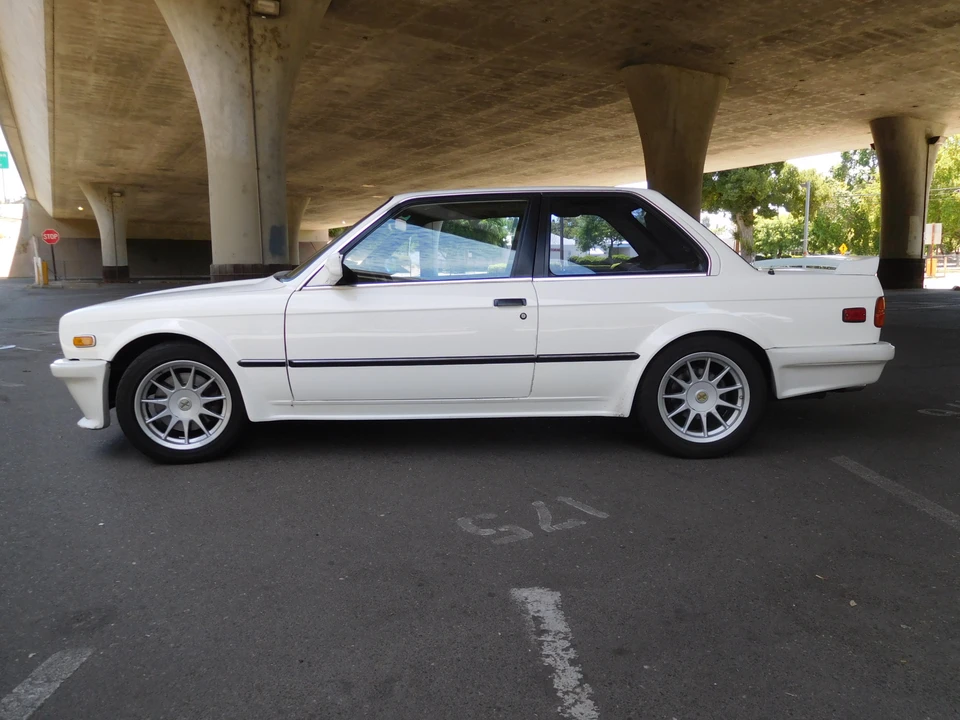 1985 BMW E30 3 Series - Image 16 of 31