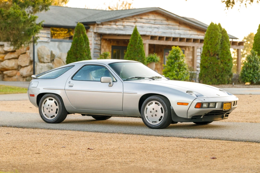 1985 Porsche 928 S - Image 11 of 31