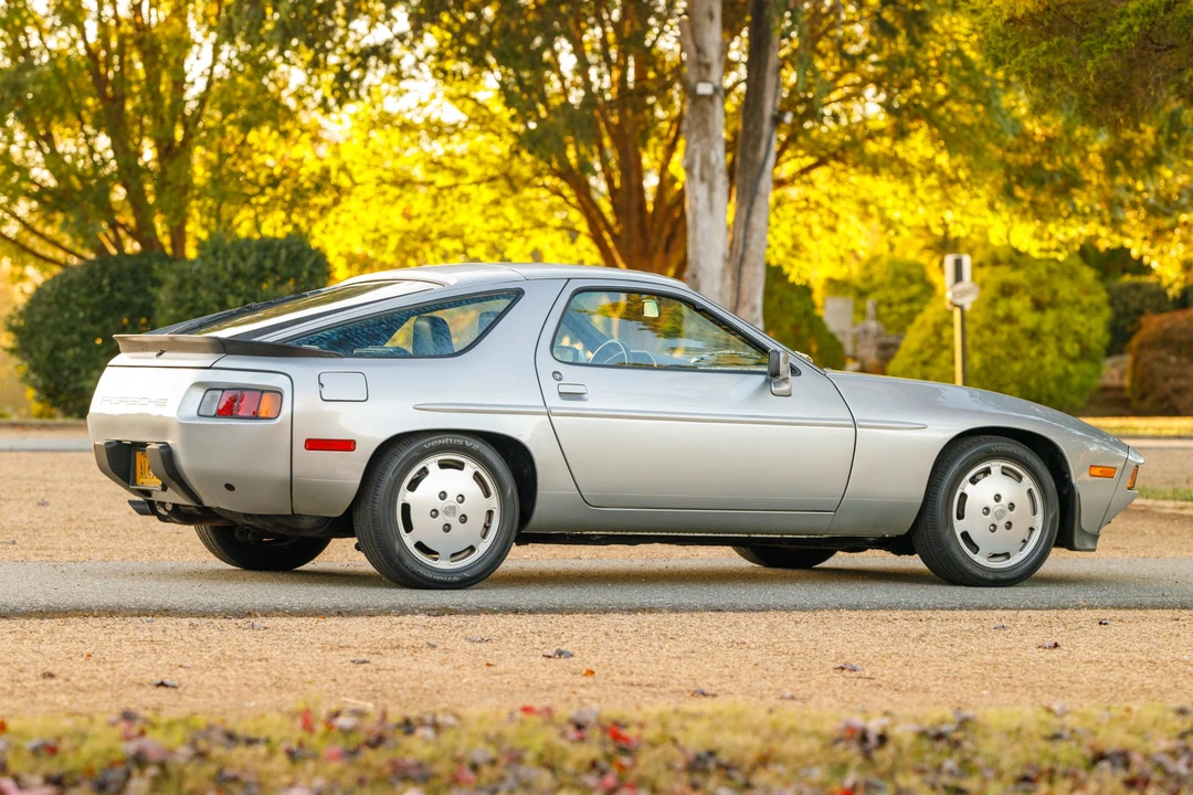 1985 Porsche 928 S - Image 17 of 31