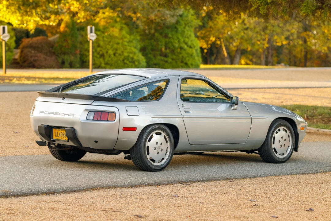 1985 Porsche 928 S - Image 18 of 31